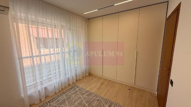 Apartament 3 Camere / 140 MP  Bld Aviatorilor  / Garaj